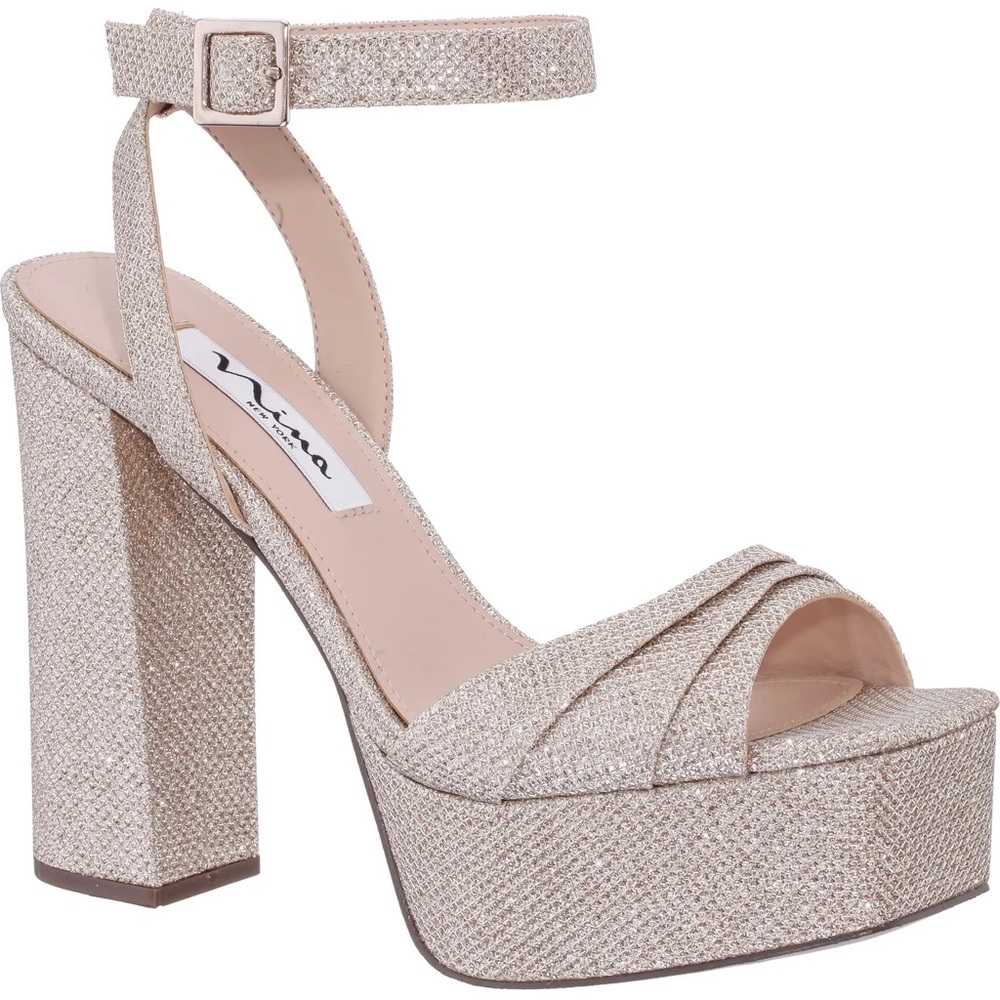 NWT Nina Dorcas Platform Heels Size 6.5